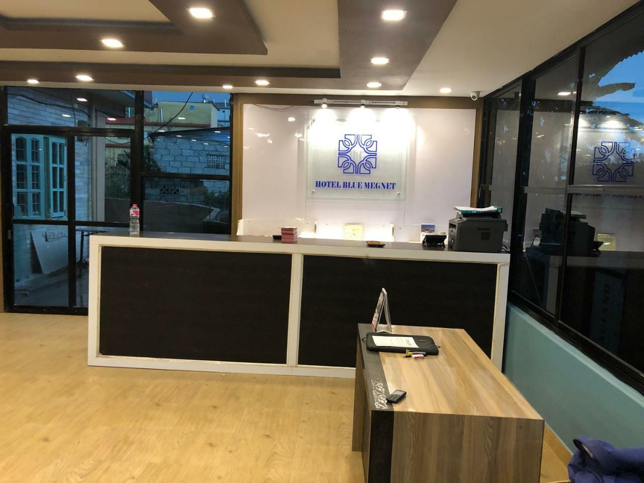 Hotel Blue Magnet Pokhara Exterior foto